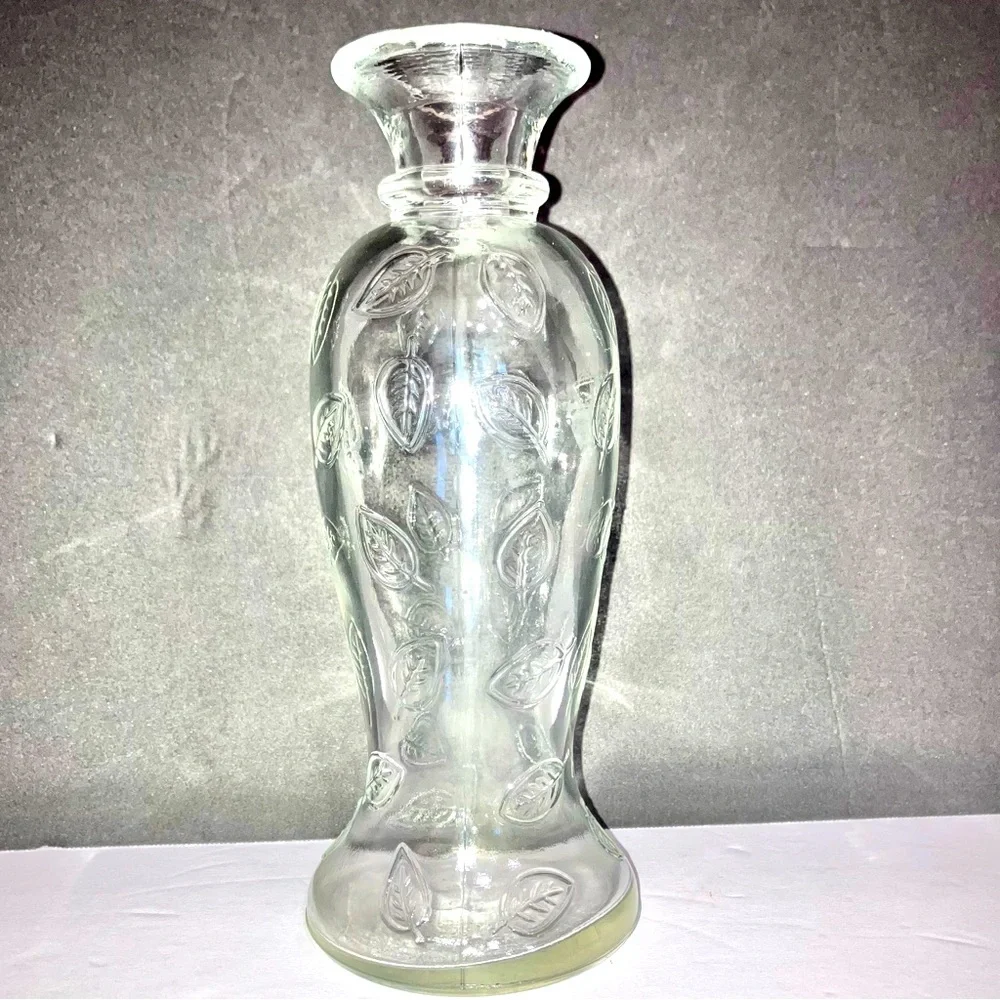 Vase Clear Glass with Embossed Leaves 7 3/4” Tall Fall Season Feaf Pattern